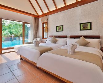 Hainan Bulongsai Resort Hotel - Baoting - Bedroom