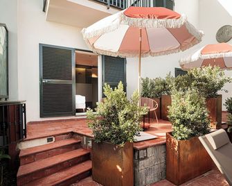 Uefio - Boutique Stay - Bacoli - Binnenhof