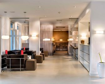 Hotel Conti Duisburg - Duisbourg - Hall d’entrée