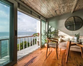 Le Cliff Bali - South Kuta - Balcony