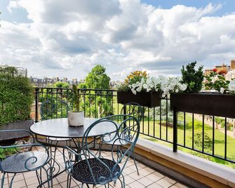 Veeve - Garden Square Serenity - London - Balcony