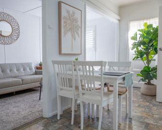Pacific Sun Bargara - Bargara - Dining room