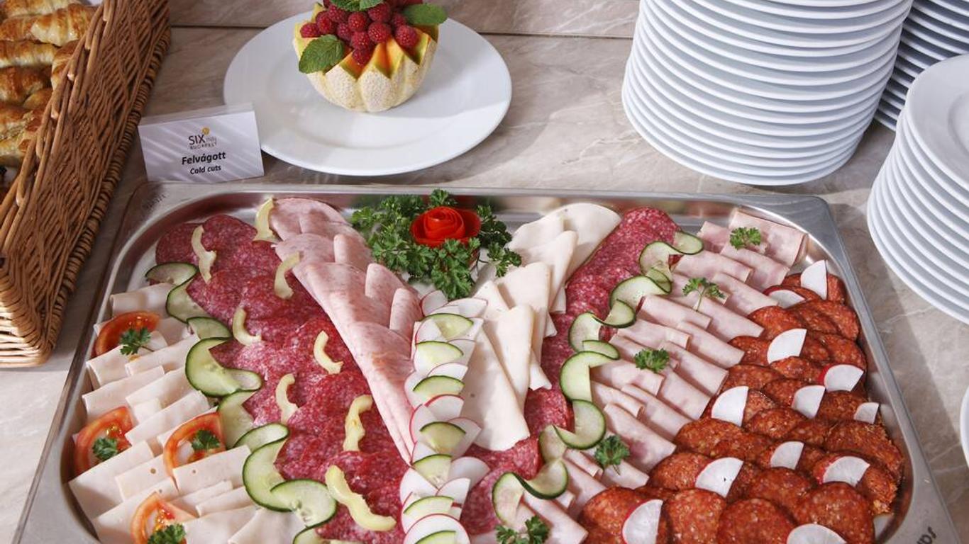 سيكس إن هوتل