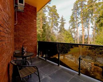 Hotel Evergreen - Borjomi - Balcony