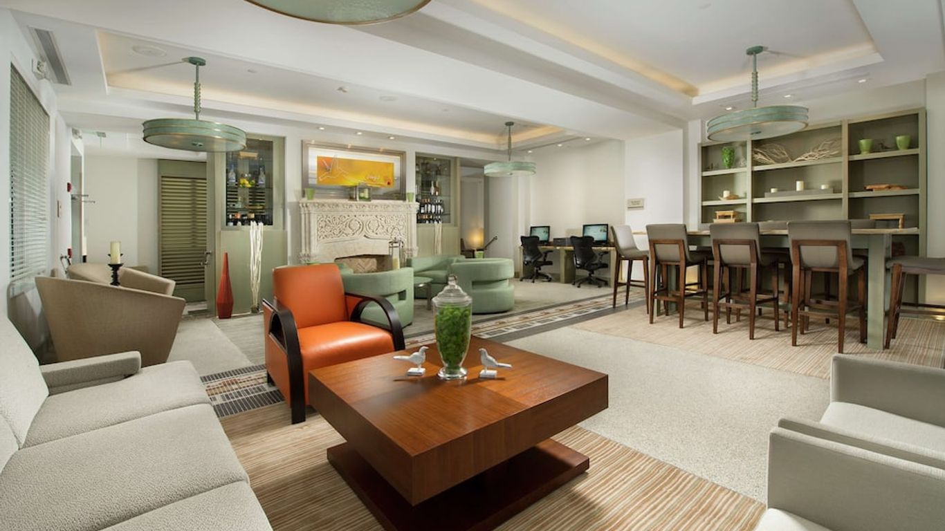 Hilton Garden Inn Miami South Beach, FL