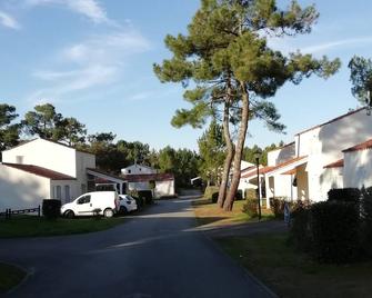 Maisonette 4 people 700 m from the beach with swimming pool - Longeville-sur-Mer - Extérieur
