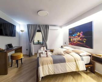 Suite 012 - Cava de' Tirreni - Habitación