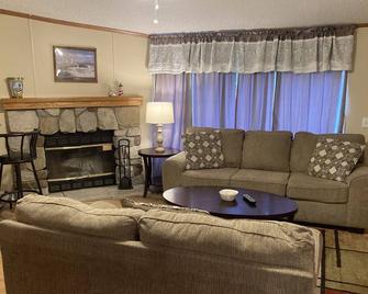 Summer Fun Awaits! - Put-in-Bay - Pokój dzienny