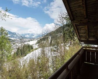 Idyllic Chalet In Kaprun Near Ski Area - Kaprun - Balcon