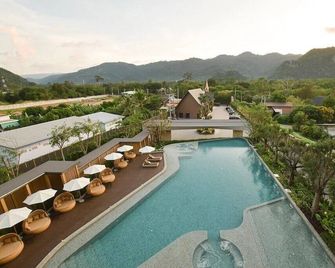 Viewpoint Khao Yai Hotel - Mu Si - Bazén