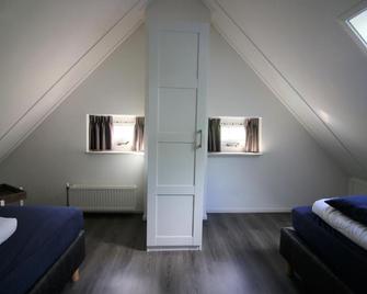 De Witte Bergen 84 - IJhorst - Habitación