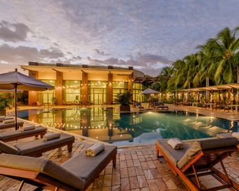 Holiday Inn Managua - Convention Center By IHG - Managua - Alberca