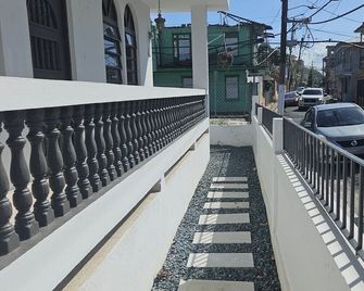 Charming studio with AC and WiFi in marvelous Aguadilla - Aguadilla - Balkon