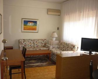 Eur Nir Residence - Rome - Living room