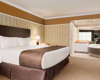 Days Inn by Wyndham Trois-Rivieres - טרואה ריבייר - חדר שינה