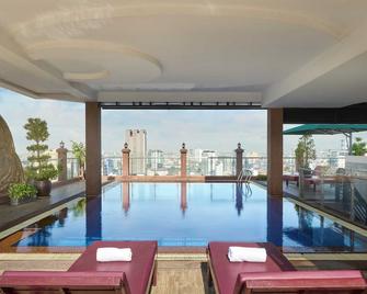 Queen Mansion - Phnom Penh - Pool