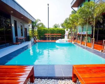 Khongdonat Premium Pool Villa - U Thong - Pool