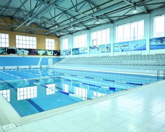 Arena Hotel Qakh - Qax - Piscina