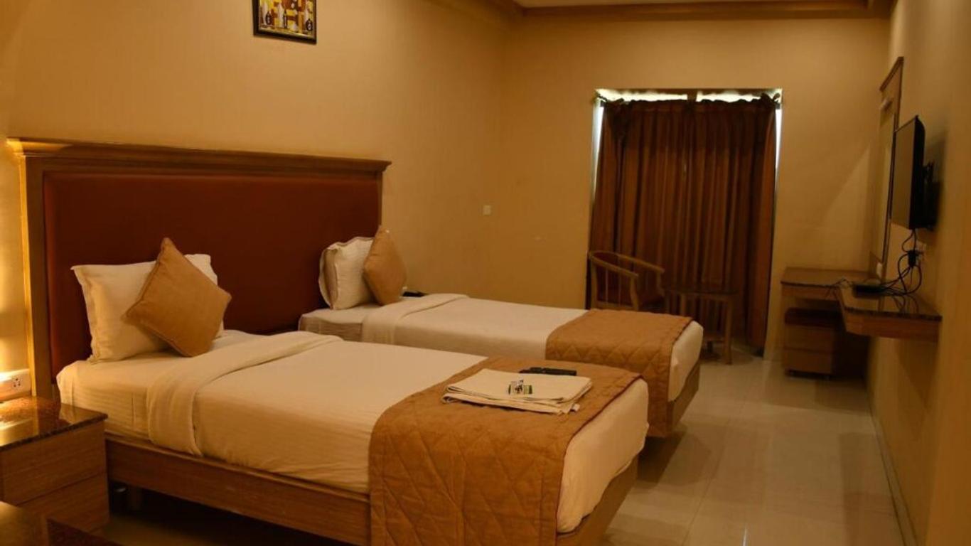 Bairav Grand by Fabhotel