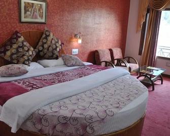 The Royal Regency Manali - Manali - Bedroom