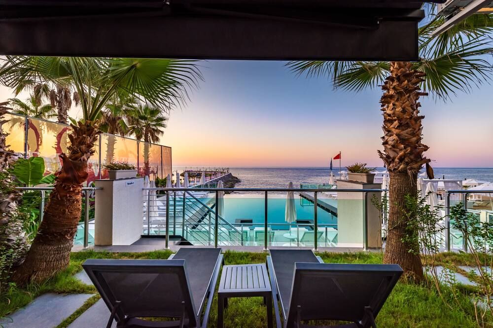 وايت سيتي ريزورت هوتل