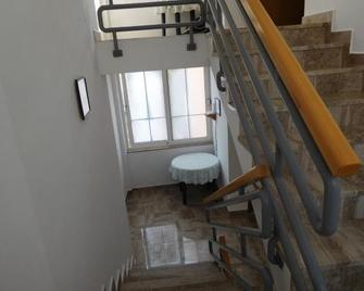 Studios Timing - Orebic - Escaleras