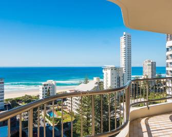 Aristocrat Apartments - Surfers Paradise - Parveke