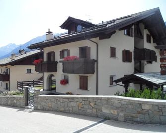 Chalet Alberti - Bormio - Bangunan