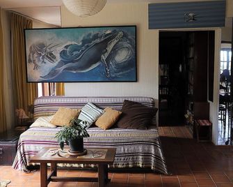 Maison D'artiste Dans Havre de Paix Avec Grande Terrasse et vue sur la Vallée - Ceret - Obývací pokoj