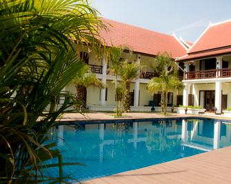 Sunrise Garden House - Luang Prabang - Piscina