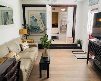 La Casita: Beach, Fit, Airport - Kmlb, Mall, Downtown Melbourne, Space Center - Melbourne - Sala de estar