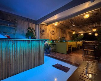 The Blue Guest House - Battambang - Bar