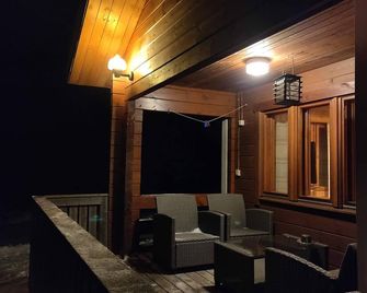 Lomavouti Cottages - Savonranta - Patio