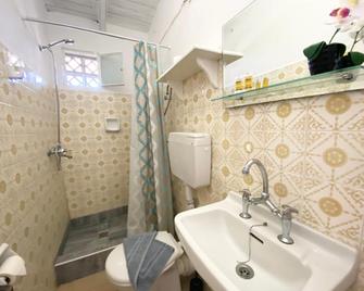 Avra Budget Beach Hotel - Benitses