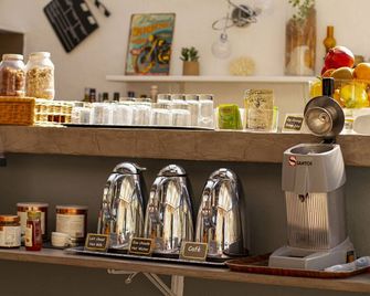 Hotel Chalet De L'isere - Cannes - Buffet