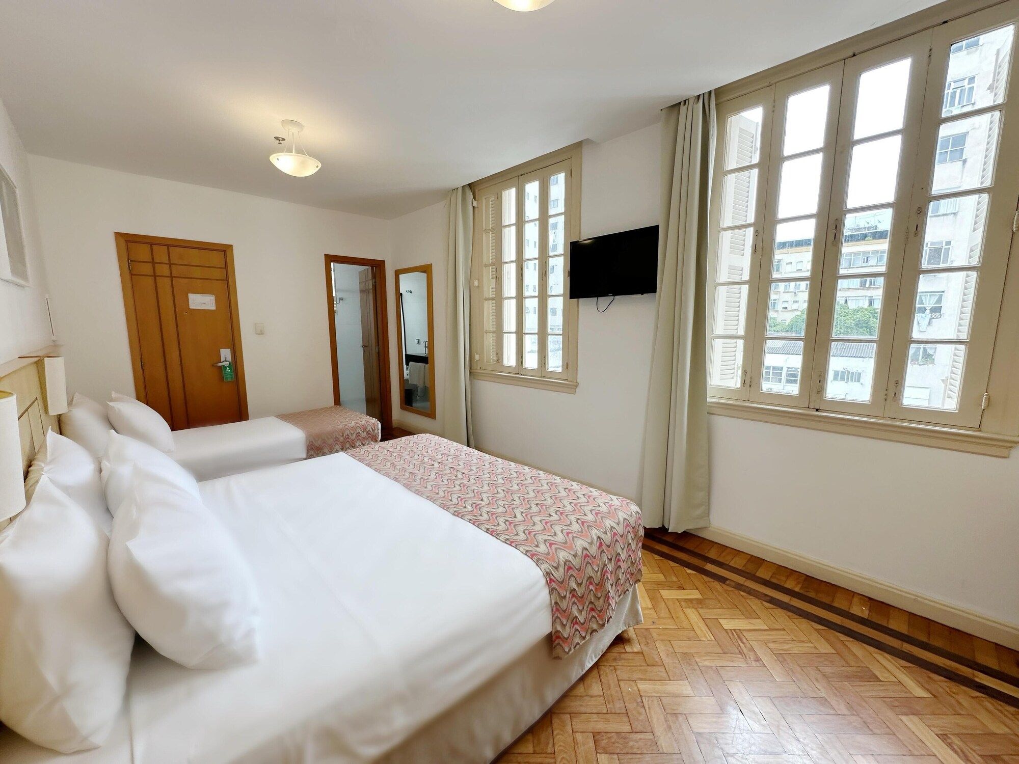 Hotel Monte Alegre