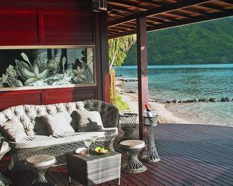 Beach Villa Wallis - Robinson's Cove - Papetoai - Patio