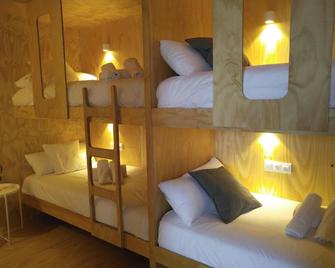 Area Surf House - Muros - Habitación