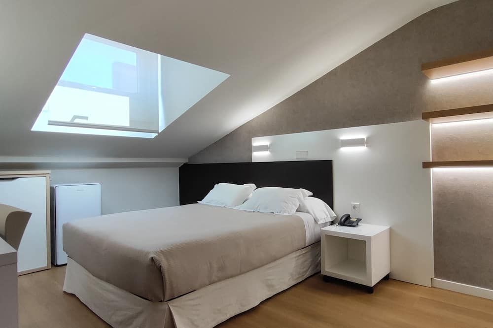 Hotel Las Terrazas - Burgos - Soverom