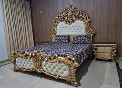 Impeccable 4-bed Villa in Gujrat - Gujrāt - Camera da letto