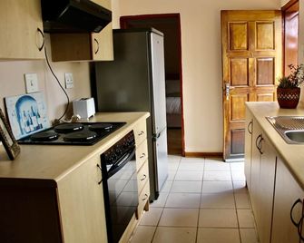 Khutsong Lodge - Maseru - Cozinha