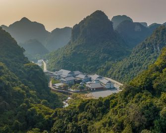 Hilton Quang Hanh Onsen Resort - Ha Long - Gebäude