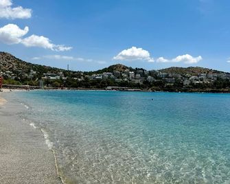 Athens Riviera Lux Flat, Lemos Vouliagmeni - Athens - Beach