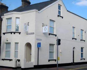 Charles House - Windsor - Byggnad
