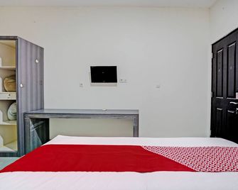 Hotel O 111 Residence - Batu - Quarto