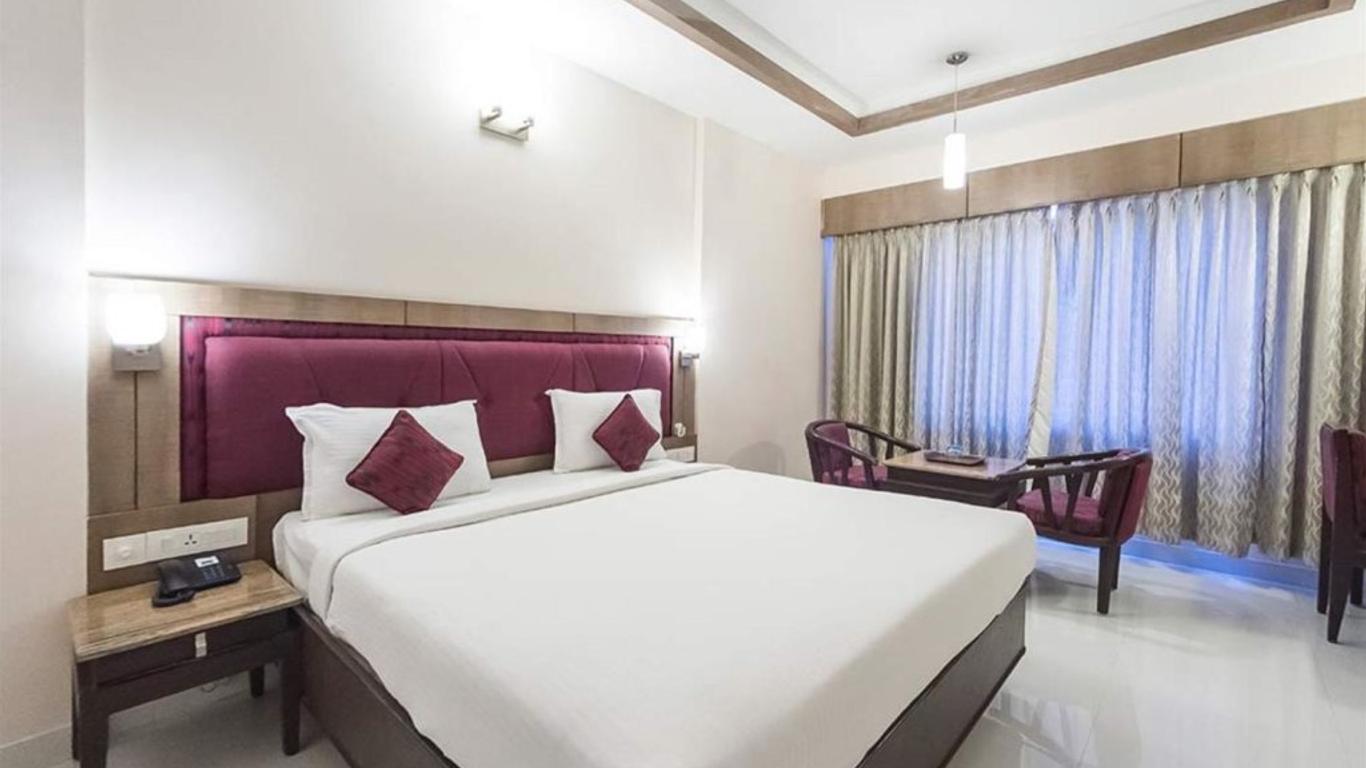 Chandra Royal Inn