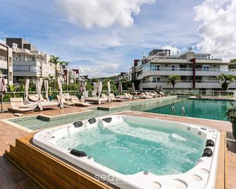 Apto em cond Thai Beach Home Spa TBS1105 - Florianopolis - Pool