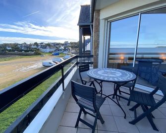 Apartment Sea View With Wifi And Terrace In Perros-Guirec - Perros-Guirec - Balkon