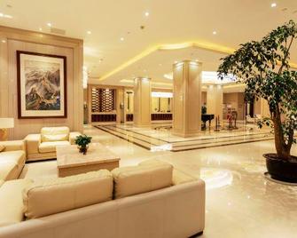 Hualong Hotel - Pu'er - Lobby
