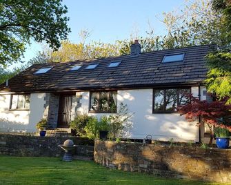 Meadow Oak Accommodation - Bodmin - Budova